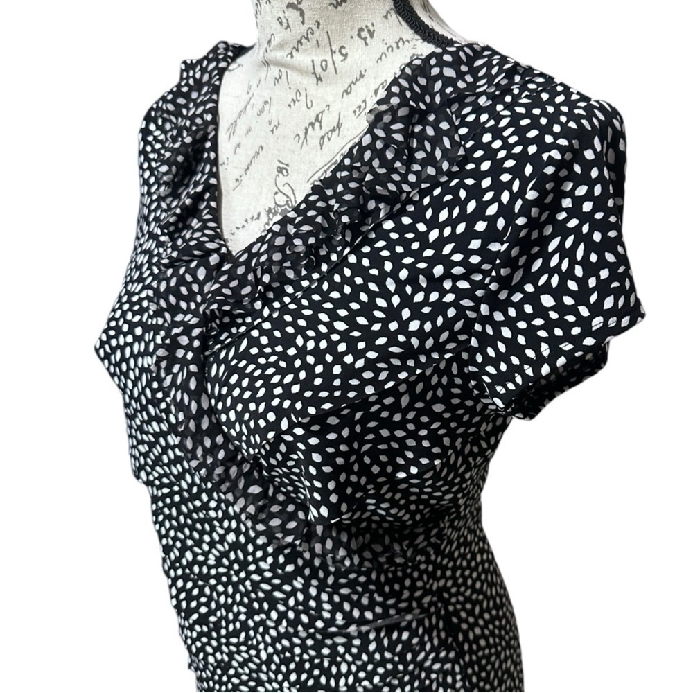 WHBM Black and White Bandage Style Blouse Size Small NWT - Picture 2 of 6